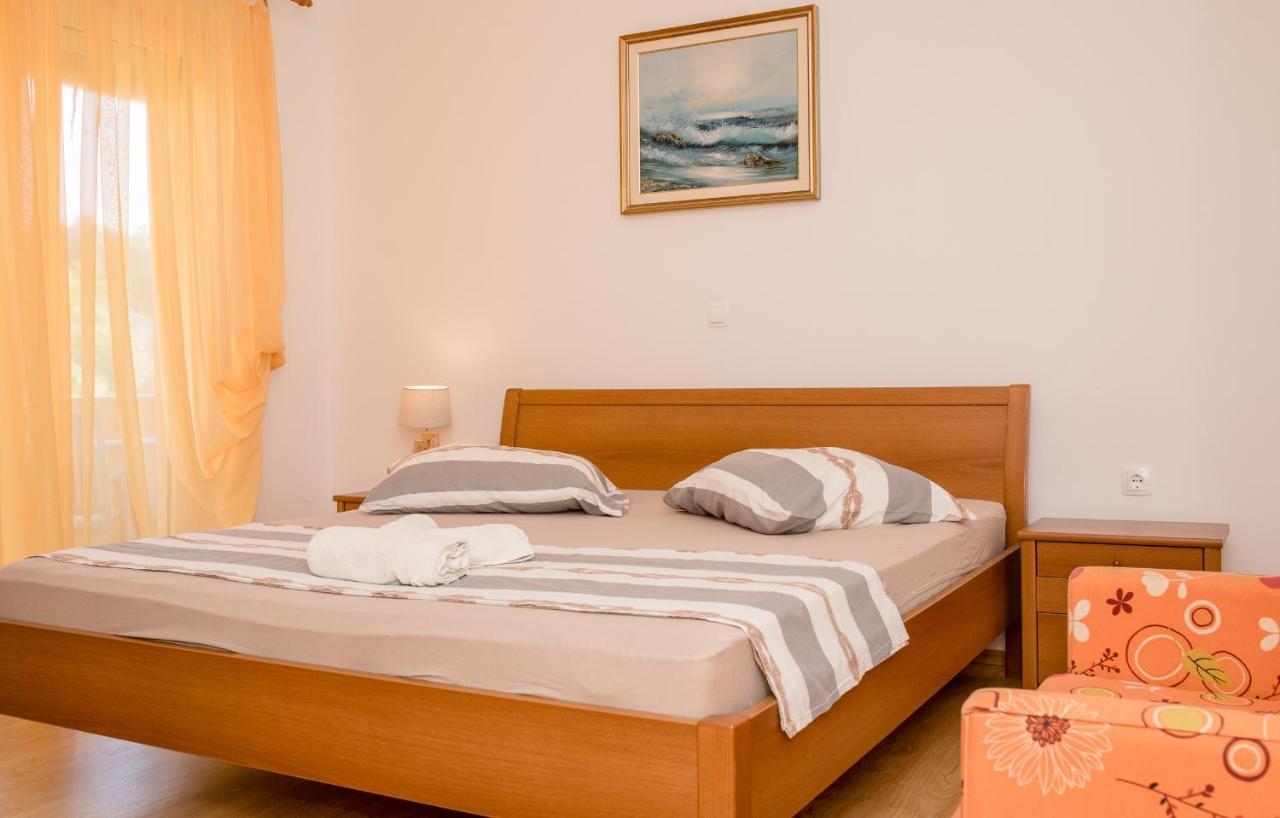 Apartments Silvana In Kampor المظهر الخارجي الصورة
