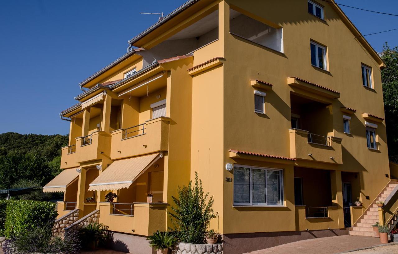 Apartments Silvana In Kampor المظهر الخارجي الصورة