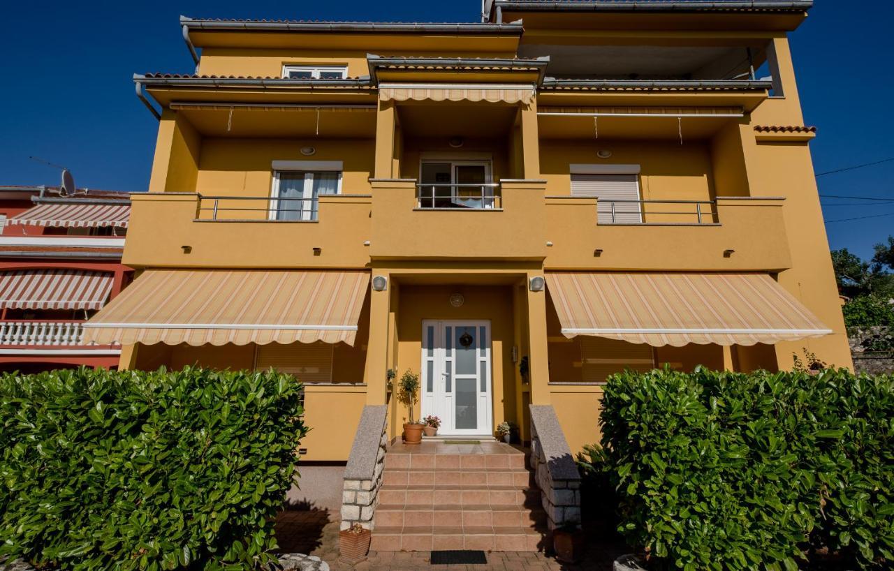 Apartments Silvana In Kampor المظهر الخارجي الصورة